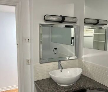 208 Carlton Street #Main - Photo 2