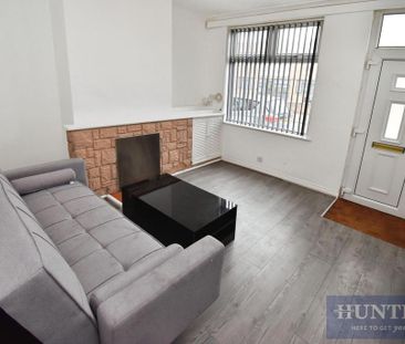 2 bedroom terraced house to rent - Photo 2