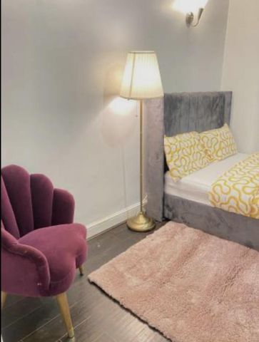 4 bedroom end of terrace house to rent - Photo 5