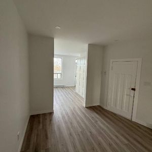 3 ½ récemment rénové à louer à Villeray - Photo 2