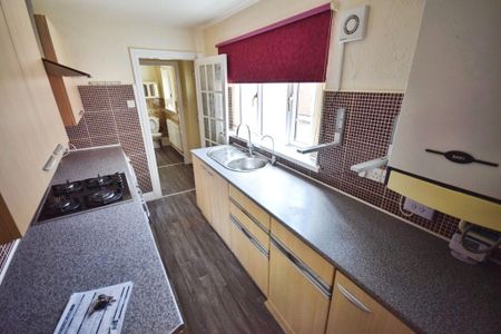 2 bedroom terraced house to rent - Photo 5