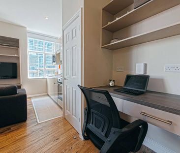 Studio to rent - Photo 2