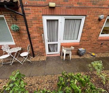 Homecedars House, Elstree Road, Bushey Heath, Hertfordshire, Wd, WD23 - Photo 2