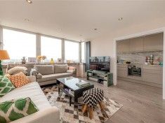 2 bed Apartment for Rent - Photo 5