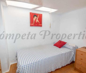 Apartment in Torrox-Costa, Close to the beach - Photo 2