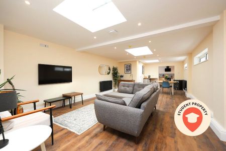 Gloucester Road North, Horfield - Photo 2