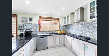 Family Home! - Photo 4