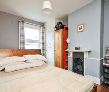 2 bedroom house to rent Yew Tree Road, Beckenham, BR3 - Photo 3