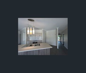 Stunning Family Home in Mount Low - AVAILABLE NOW - Photo 2