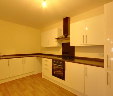 2 bed apartment to rent in Albert Road, Middlesbrough, TS1 - Photo 1