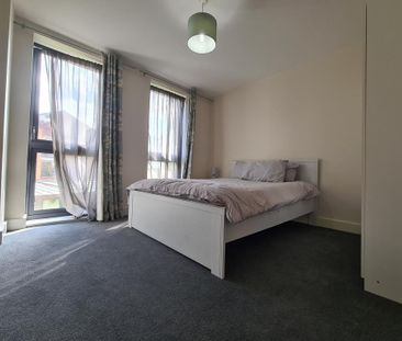 2 bedroom flat to rent - Photo 5