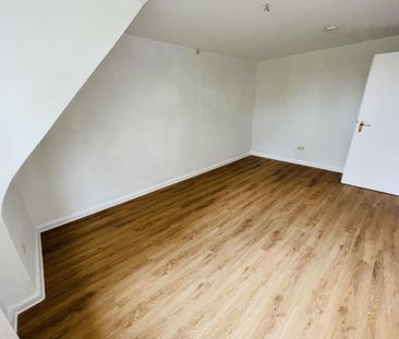 Gemütliche 3-Zimmer- Dachgeschoss-Wohnung - in der Innenstadt! - Photo 2