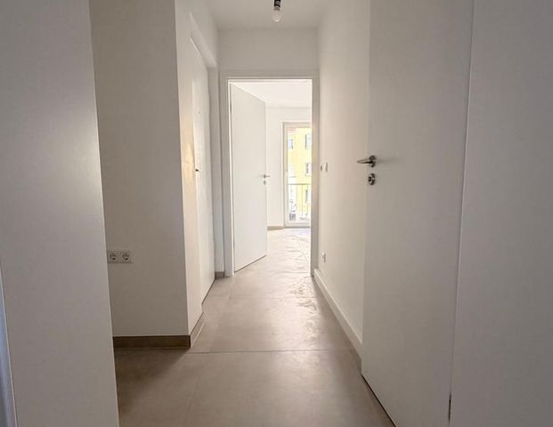 kernsanierte 2-Zimmer Wohnung mit Balkon +++ ruhige Südstadtlage +++ - Photo 1