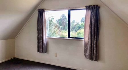 It's a little beauty... - Photo 2