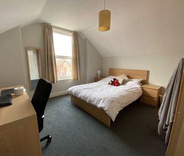 Room in a Shared House, Henry Road, NG2 - Photo 3