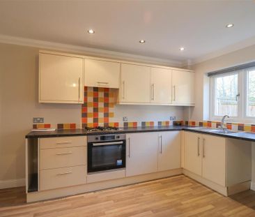 2 bedroom terraced house to rent - Photo 6