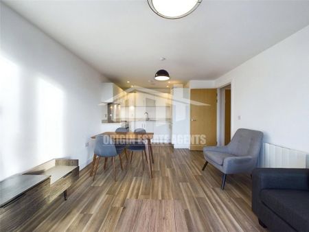 2 bedroom apartment to rent - Photo 2
