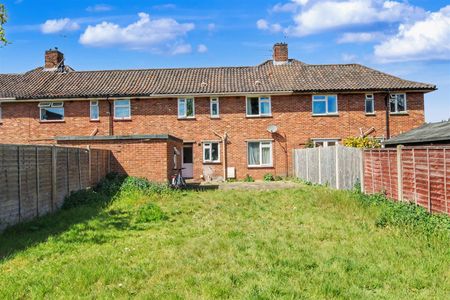 4 Bedroom House to let - Photo 5