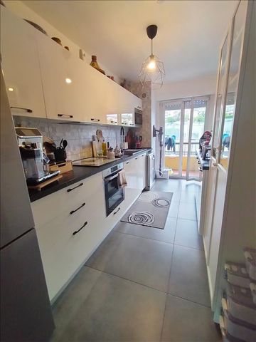 3 pièces - Meublé - 69,37 m² - 3ème étage - Colocation non autorisée - Photo 2