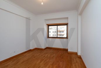 Apartamento T4 em Lisboa