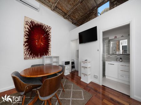 Niche Studio Apartment - Photo 2