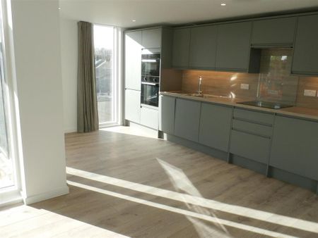2 bedroom flat to rent - Photo 3
