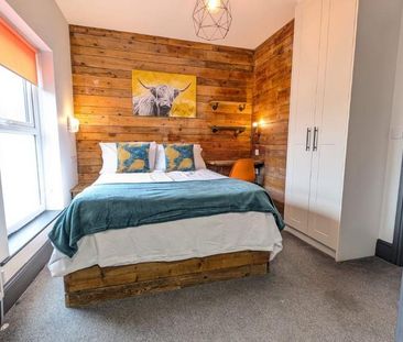 1 bedroom in a house share to rent - Photo 3