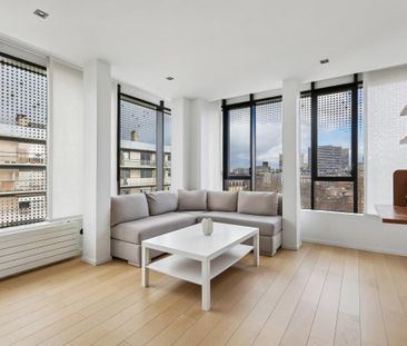 Location Appartement 2 pièces Meublé 55m² PARIS 13ème - Photo 2