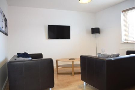 2 bedroom townhouse to rent - Photo 2