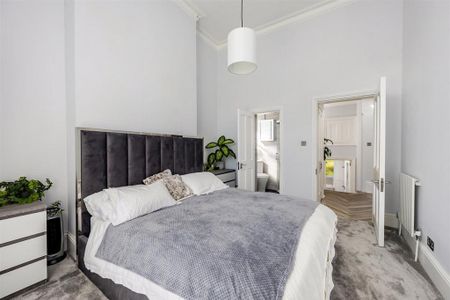 3 bedroom apartment to rent - Photo 5