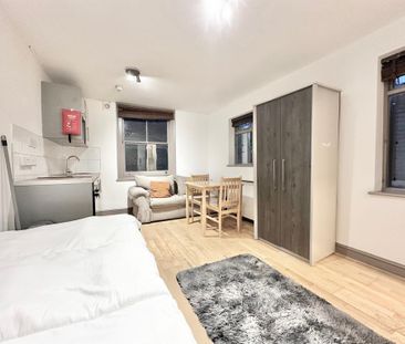 Studio to rent - Photo 5