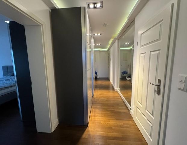 100 qm 3-Raumwohnung mit Balkon, Einbauküche, PKW-Stellplatz - Foto 1