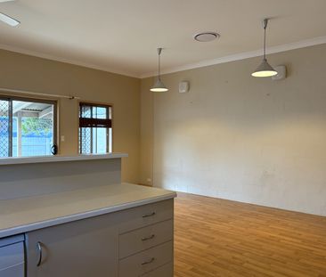 Two-storey Townhouse in the heart of Byron - Photo 6