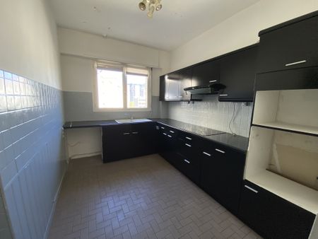 Location Appartement 3 pièces 89m² TOULON 83000 - Photo 5