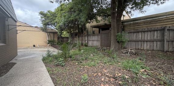 Neat & Cozy 2-Bedroom Unit in a Convenient Location - Photo 2