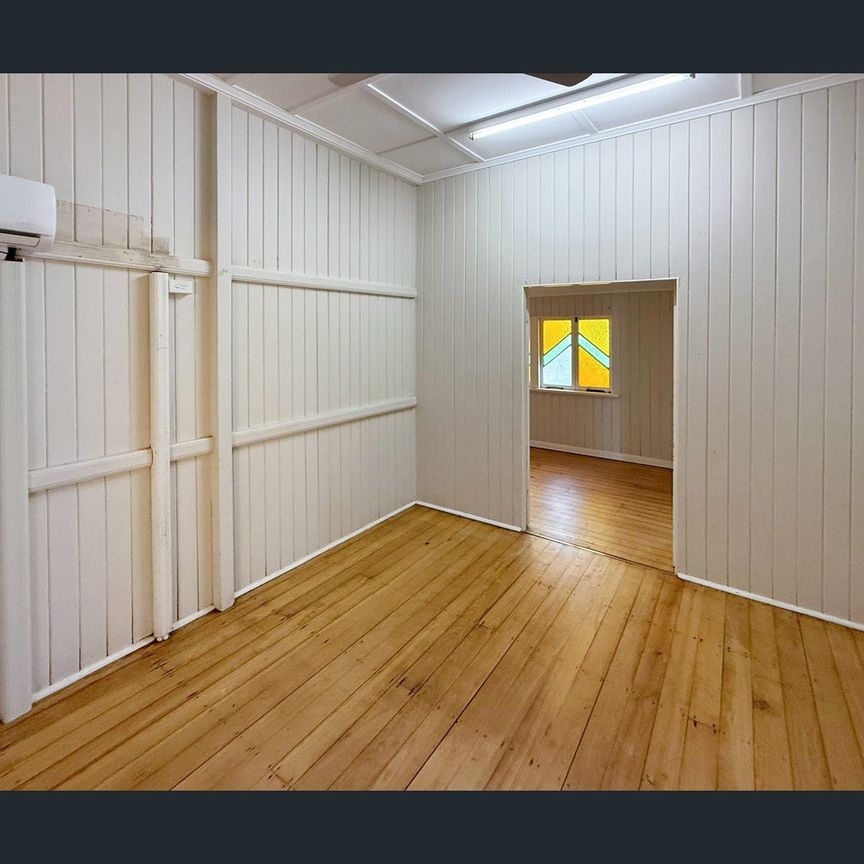 22 Edwin Street, Berserker, Qld 4701 - Photo 1