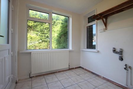 4 Loughinsholin Park, Castledawson, Magherafelt, BT45 8DF - Photo 2