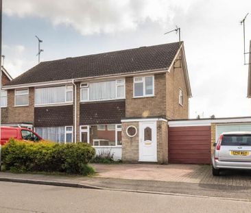 3 bedroom semi-detached house to rent - Photo 1