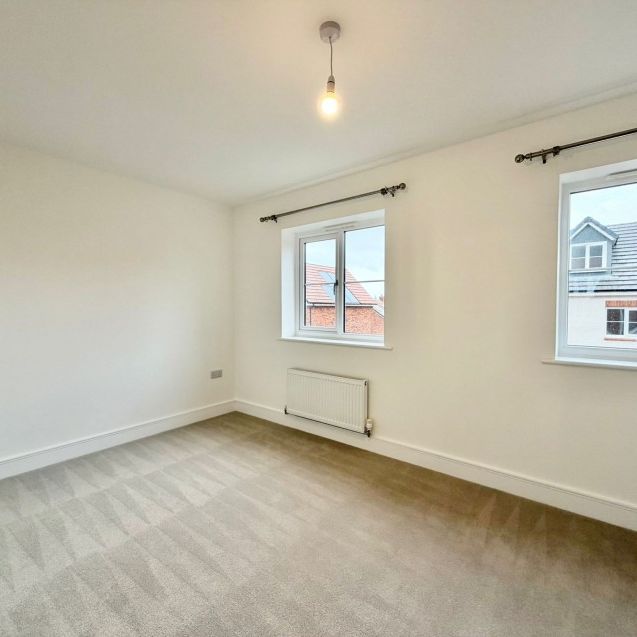 Skylark Way, Exmouth - Photo 1