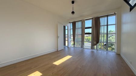 Location Appartement 3 pièces 94m² - Photo 5