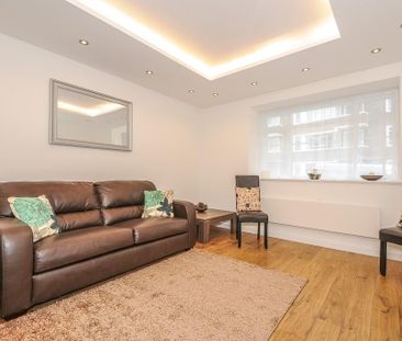2 bedroom flat to rent - Photo 2