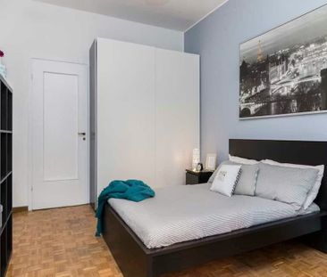 Via dei Mandorli, Cesano Boscone, Lombardy 20090 - Photo 2