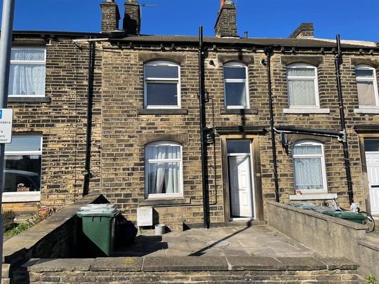 ONE BEDROOM TERRACED HOUSE - Photo 1