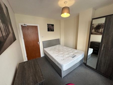 Brynymor Road, Swansea, SA1 - Photo 2