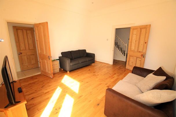 House - Semi-Detached For Rent Campbell Road, Southsea - Photo 1