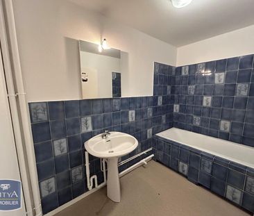 Location Appartement 2 pièces 59m² LILLE 59000 - Photo 5