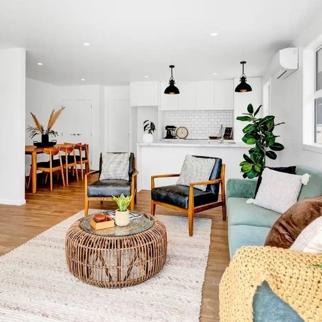 10 Pisanio Way, Stratford - Photo 1