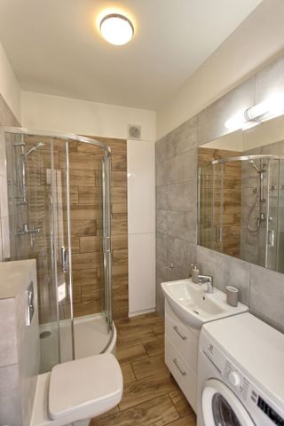 Atrakcyjna kawalerka na wynajem - Zdjęcie 3