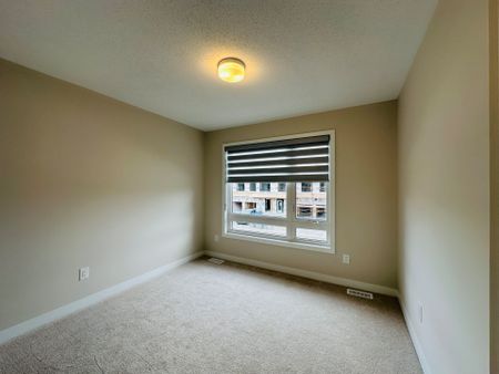 For Lease - 603 FENWICK Way, Barrhaven, Ontario - Photo 2