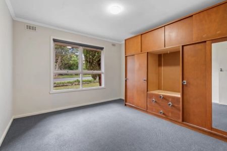 77 Highview Drive, Mooroolbark. - Photo 3